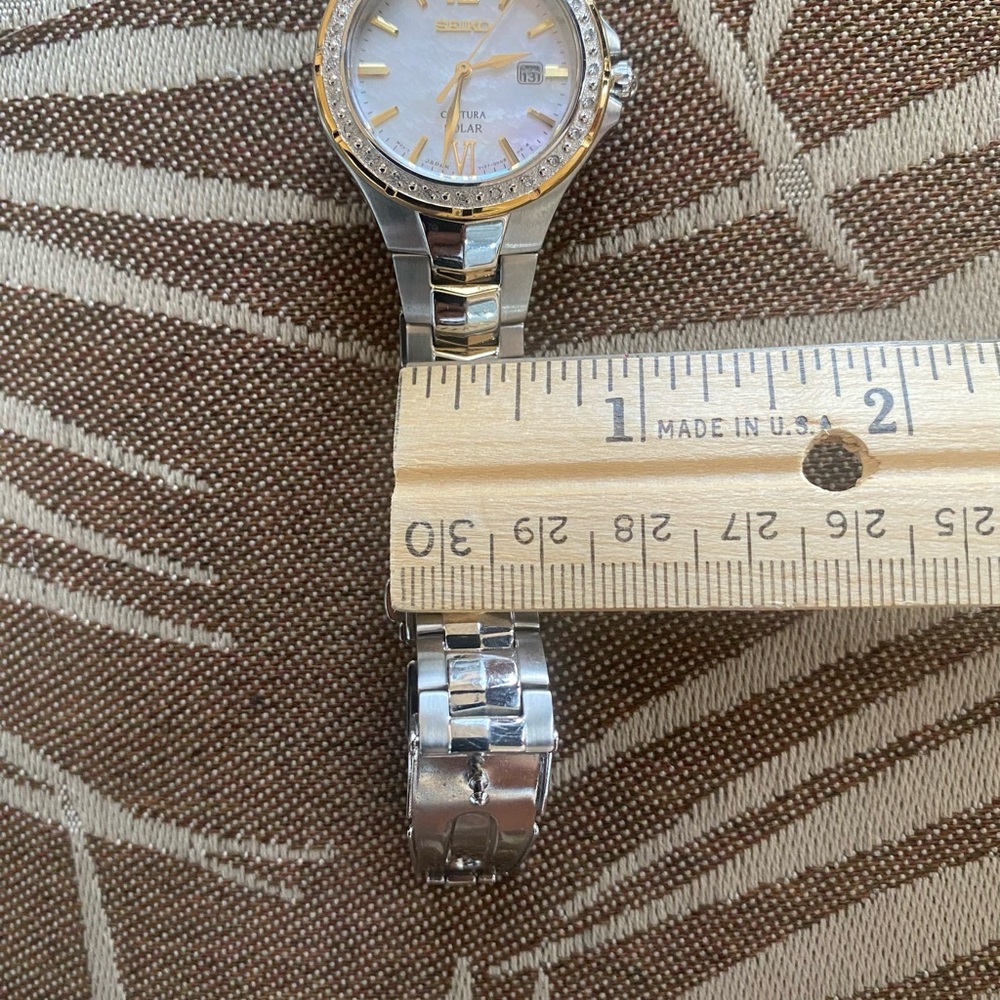 Seiko Women's COUTURA Quartz Stainless Steel Casual Watch
Solar powered. - Picture 6 of 6